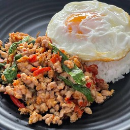 ข้าวหน้ากะเพราหมู