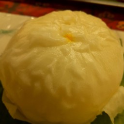 ซาลาเปาใส้ครีม