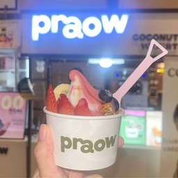 Praow Coconut Yogurt Central Chidlom (Pop-up)