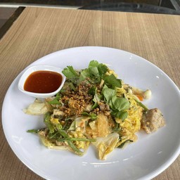 สุกี้แห้ง