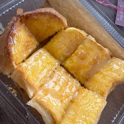 ปังปิ้งเนยนม-น้ำตาล