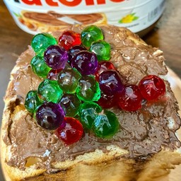 ปังไส้ทะลัก นูเทลล่า เยลลี่