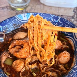 ก๋วยเตี้ยวเรือหญิงขวัญ(หมู)