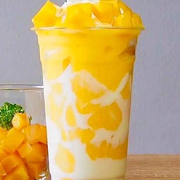 Mango yogurt  smoothie 100%