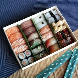 นิกิริรวม กล่องใหญ่