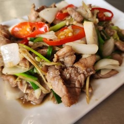 หมูผัดขิง [กับข้าว]