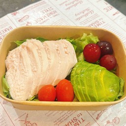 สลัดอกไก่นุ่มพรีเมียม