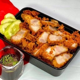 หมูสามชั้นทอด(ไม่มีข้าว) ทานได้ 1-2 คน