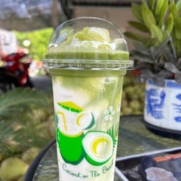 ชาเขียวมะพร้าวอ่อน