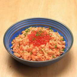Salmon Yaki Ikura Don