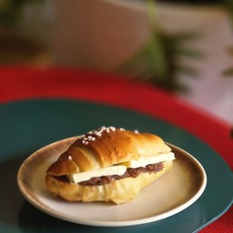Shio Pan Butter Red Bean