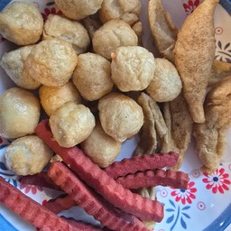 ลูกชิ้นทอดรวม