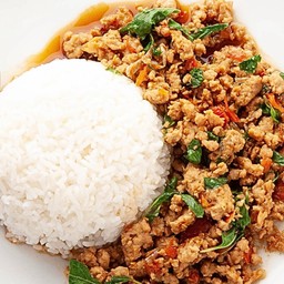 ข้าวกะเพราหมูสับ - Rice Topped  with Stir-Fried Basil  and Minced Pork
