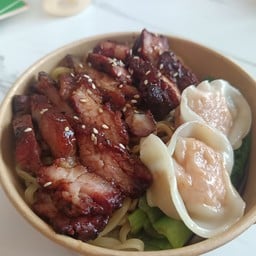 บะหมี่เกี๊ยวหมูแดงฮ่องกง