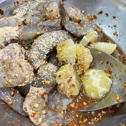 ยำกุ้งลาว