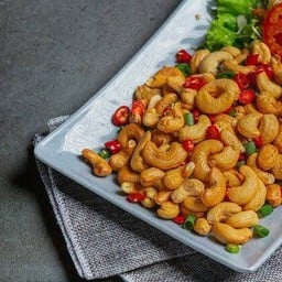 เม็ดมะม่วงหิมพานต์ทอด