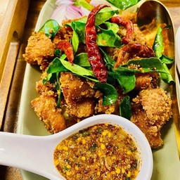 หมูคลุกฝุ่น