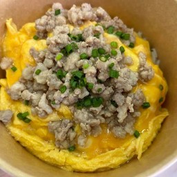 ข้าวไข่ข้นหมูสับ