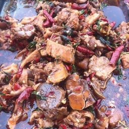 ขาหมูพะโล้ เจ๊อ้อ 9 กิโล ตลาดวรกิจพลาซ่า 2