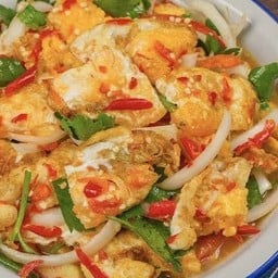 ยำไข่ดาว