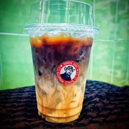 กาแฟปลัด สาขาสมอแข ในเมือง
