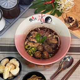 เกาเหลาเนื้อต้มยำ