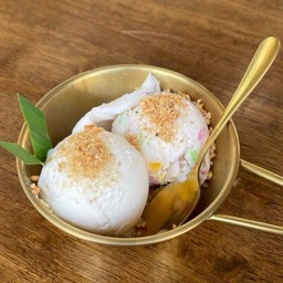 ไอติมกะทิ