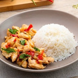 ข้าวกะเพราไก่ - Rice Topped with Stir-Fried Basil and Chicken