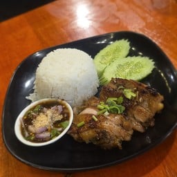 ข้าวไก่ย่าง แจ๋ว