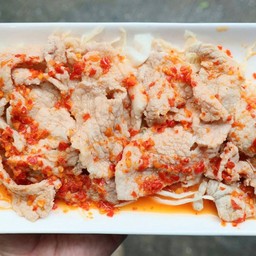 ยำหมูนุ่ม