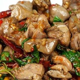 (กับข้าว)ผัดกระเพรากึ๋นไก่พริกสด
