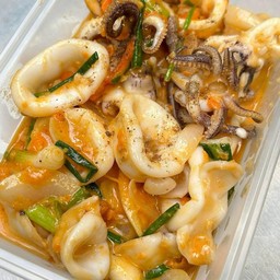 หมึกผัดไข่เค็ม