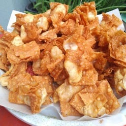ลภัส อิ่มจัง