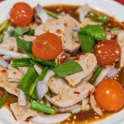 ยำหมูยอไข่แดงเค็ม