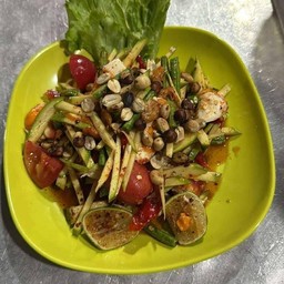 ตำมะม่วงปลาร้า ไข่เค็ม