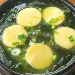 ซุปสาหร่าย เต้าหู้ไข่