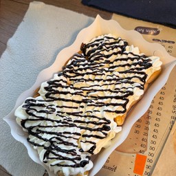 ปังปิ้งวิปครีม-ซอสช็อคโกแลต