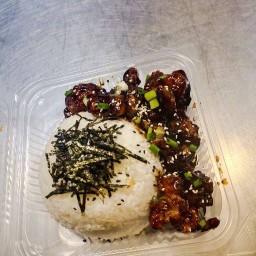 ข้าวไก่กรอบผัดซอสเทอริยากิ