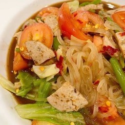 ส้มตำเส้นเล็กหมูยอ