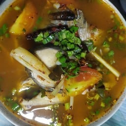 วรพล ลาบยโส