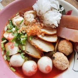 เกาเหลาเย็นตาโฟต้มยำ