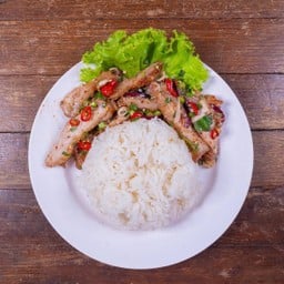 ข้าวยำคอหมูย่าง