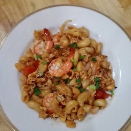 ผัดมักกะโรนี