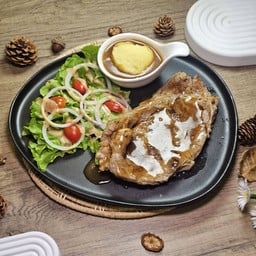 สเต็กเนื้อเซอร์ลอย