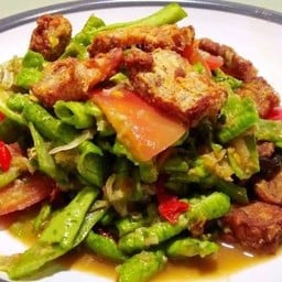 ตำถั่วหมูกรอบ