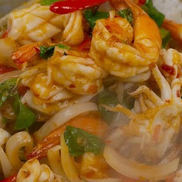ผัดพริกเผาทะเลราดข้าว