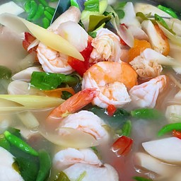 โป๊ะแตกทะเล กุ้ง หมึก หอย