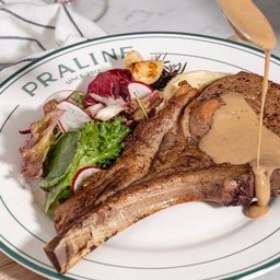 Pork Chop With Homemade Black Pepper Sauce