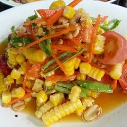 ส้มตำข้าวโพด