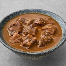 ข้าวแกงกะหรี่เนื้อตุ๋น